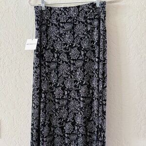 Liz Claiborne Women’s NWT Black Floral Wrapped Skirt Size M